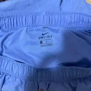 S65 Nike Women's Light Blue Athletic Shorts thumbnail 4