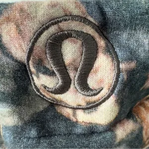 Lululemon Scuba Hoodie *Light Cotton Fleece in Frosted Rose Multi Jacket zip up thumbnail 6