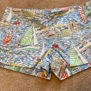 Lilly Pulitzer shorts in Get Nauti thumbnail 2