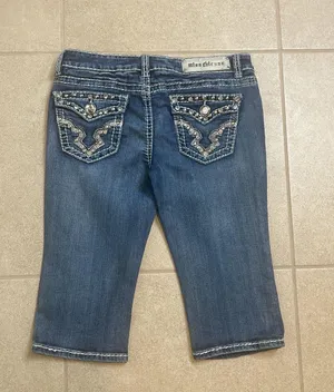 Miss Chic Blue #Embellished # U.S.A. #Capri #Jeans (Style: M336) thumbnail 2