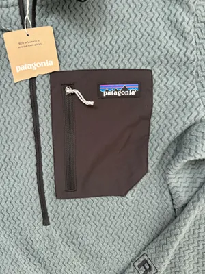 Patagonia Half-Zip Pullover thumbnail 3