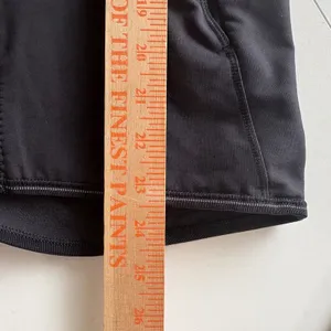 Lululemon Full Zip Running Vest Womens 4 Black Reflective‎ Trim Peplum Back thumbnail 8
