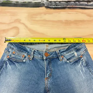 Y2K Vintage Marciano Low Rise Capri Jeans Stretch W30 thumbnail 8