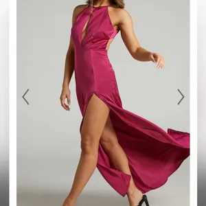 Showpo lonni high neck cut out maxi dress with leg split in berry satin thumbnail 9