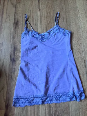 Y2K purple Charlotte Russe lace-trim camisole tank top size medium thumbnail 2