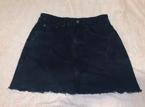 Black Mini Skirt thumbnail 1