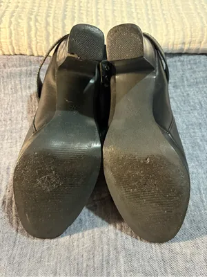 Vera Wang Black Leather Block Heel Ankle Boots thumbnail 8
