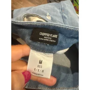 Express High Rise Cropped Flare Ultra Hyper Stretch jeans thumbnail 5