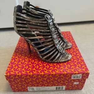 Tory Burch Cuba Heels thumbnail 2