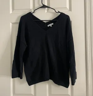 Black V Neck Sweater size S thumbnail 1