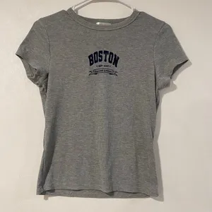 Orange Kiss Boston Ribbed Baby Tee Gray Short Sleeve Fitted Top Size L thumbnail 3