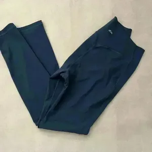 Everforward Cross over leggings in teal: L thumbnail 2