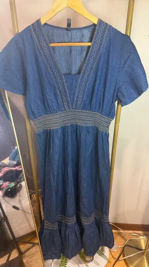 Like new Size M Indigo & Lace Embroidered Smocked Waist thumbnail 1