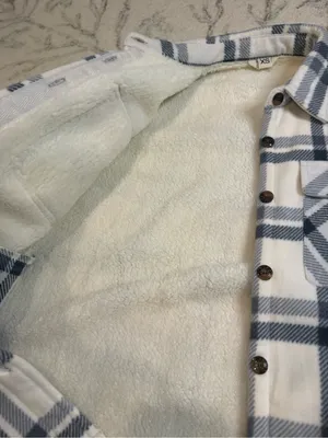 Boutique Cozy Sherpa-Lined Plaid Shacket Jacket Cream & Blue Gray XS | Like New thumbnail 4