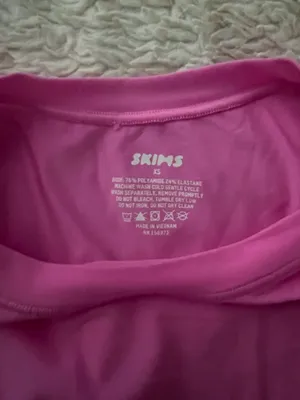 SKIMS T-Shirt thumbnail 3