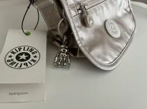 Kipling Purse With  Keychain thumbnail 4