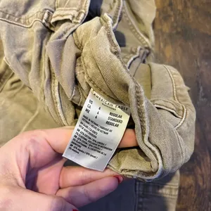 American Eagle Tan Stretch Cargo Pants • Size 6 • Utility Pocket Pants thumbnail 4