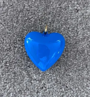 NWOT Roxanne Assoulin The Big Puffy Heart Charm In Blue thumbnail 2