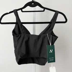 Halara S Black Sports Bra Cloudful Twist Front‎ Activewear Gym Athleisure NWT thumbnail 6