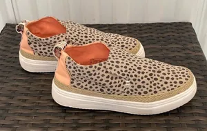 Hey Dude Peyton slip on shoes women’s size 8 thumbnail 1