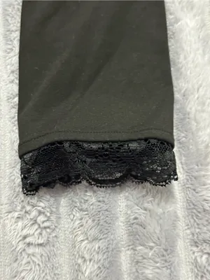 ReoRia Black Lace-Trim Long Sleeve Bodysuit thumbnail 2