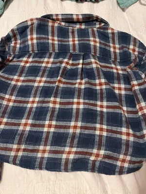 American Eagle flannel crop top thumbnail 2