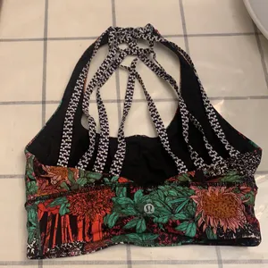 Lululemon Yoga bra thumbnail 2