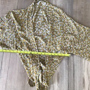 JENS PIRATE BOOTY $132 Crowne Yellow Floral Kimono Jacket Top Size P Small thumbnail 4