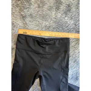 NWT Fabletics Oasis High-Waisted 7/8 Legging BLACK Size MEDIUM NEW w Tags‎ thumbnail 3