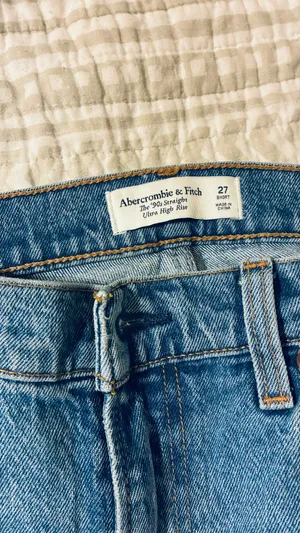 Abercrombie Jeans 90s Ultra High-Rise Straight thumbnail 4