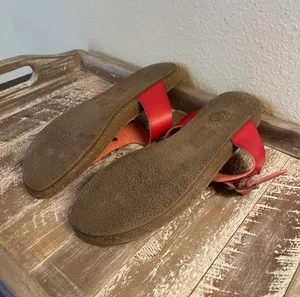 Blowfish Malibu Greco Red Dye Cut Leather Thong Style Slip-on Sandal Size 6.5 thumbnail 5
