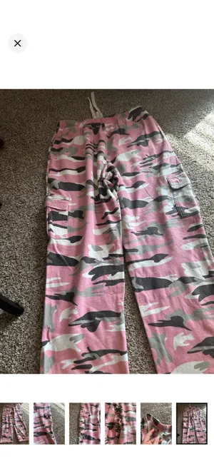 Gas Co | y2k pink & gray camo cargo style sweatpants thumbnail 7