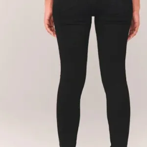 Abercrombie &‎ Fitch High Rise Jean Legging thumbnail 4