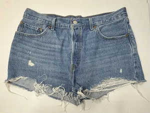 Levi's‎ 501 Original Womens Denim Short Distressed Raw Edge Blue Jean Size W33 thumbnail 1