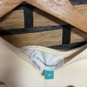 Anthropologie‎ Cream Asyymetrical Neckline Ribbed Top Size 3X thumbnail 7