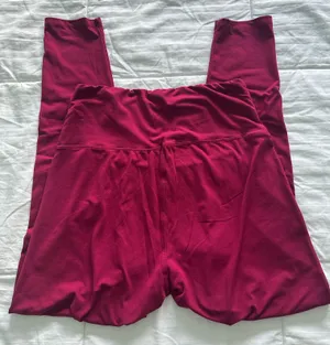 Amazon High Waisted Burgundy Leggings thumbnail 5
