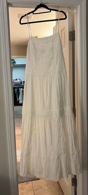 White long dress Size M thumbnail 1