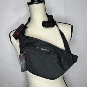 No Boundaries Adjustable Belt Bag Fanny Pack One Size Black Double Zip NEW thumbnail 1