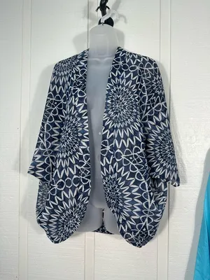 Gap Blue and Tan Lightweight Cardigan Size Medium/Large EUC thumbnail 1