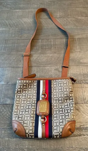 Vintage Tommy Hilfiger Crossbody bag. Brown Canvas Adjustable‎ Strap thumbnail 1