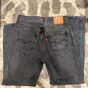 Levi’s 501 Jeans Straight-Leg thumbnail 2