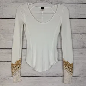 Free People We The Free Bandana Cuff Top Cream Scoop Neck Paisley‎ Thermal Sz XS thumbnail 3