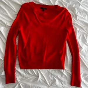 Banana Republic Vibrant Red Crew Neck Sweater thumbnail 5