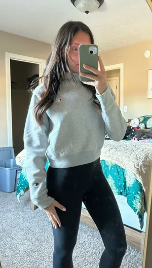 Cropped Champion Sweatshirt thumbnail 1