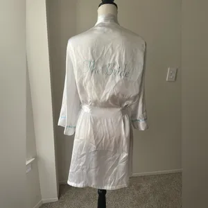 Linea Donatella Intimo Donatella Bridal Wedding Robe Embroidered “The Bride” Size L thumbnail 3