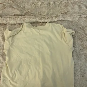 American Eagle tshirt- small thumbnail 3