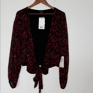 Saint + Sofia Red Black Floral Wrap‎ Tie Front Crop Top Balloon Sleeve NWT 10 thumbnail 2