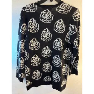 LOFT Ann Taylor Black White Rose Floral Wool Blend Sweater Large 357789 thumbnail 2