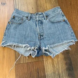 Levi’s Shorts 501 thumbnail 1