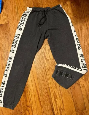PINK Victoria's Secret sweatpants  thumbnail 1